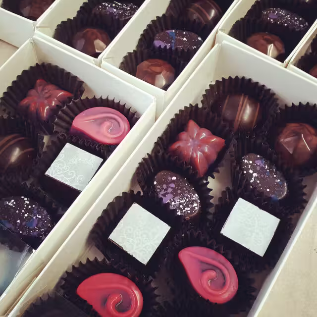 Boîte de chocolats&nbsp;&nbsp;&nbsp;&copy; Bistro-Chocolaterie Le Divin Tandem Inc.