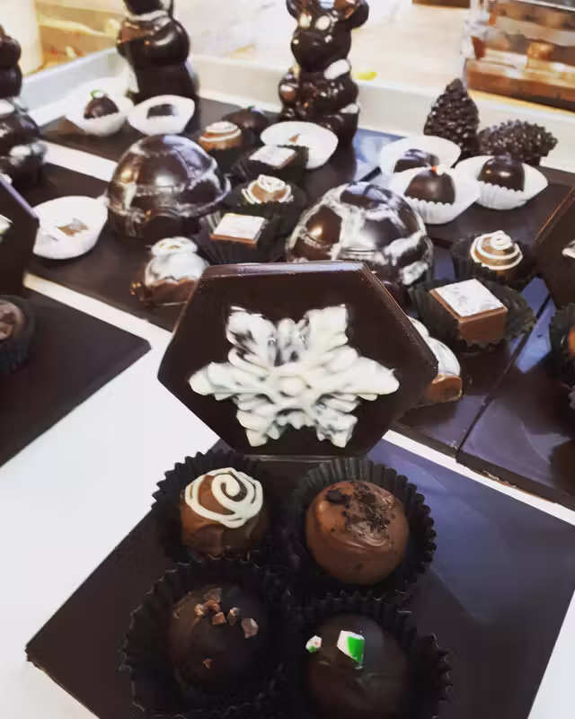 Chocolats de Noël&nbsp;&nbsp;&nbsp;&copy; Bistro-Chocolaterie Le Divin Tandem Inc.