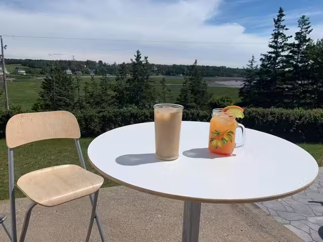 Café glacé et limonade du Café de la Chapelle&nbsp;&nbsp;&nbsp;&copy; C.Dubé