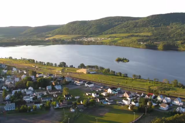 Environnement général camping et lac&nbsp;&nbsp;&nbsp;&copy; Municipalité de Lac-au-Saumon
