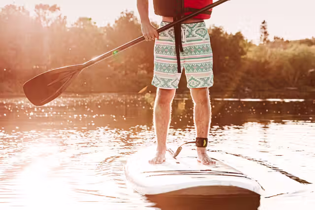 Paddle board sur le lac&nbsp;&nbsp;&nbsp;&copy; Municipalité de Lac-au-Saumon
