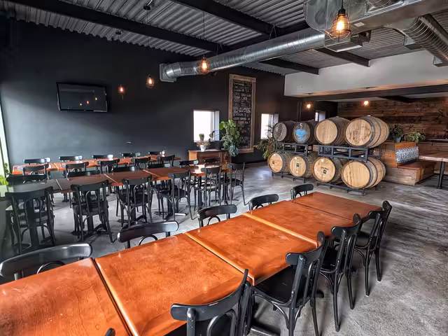 Salle à manger&nbsp;&nbsp;&nbsp;&copy; La microbrasserie l'hermite