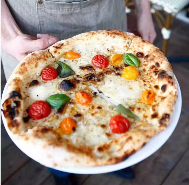 Pizza&nbsp;&nbsp;&nbsp;&copy; Pizzéria No.900