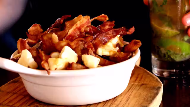 La poutine à la sauce foie gras&nbsp;&nbsp;&nbsp;&copy; E.T.Milord