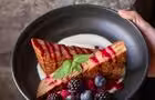 Gaspar Brasserie Française - Brunch (gâteau au fromage et petits fruits)&nbsp;&nbsp;&nbsp;&copy; Gaspar