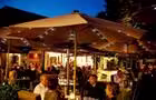 Terrasse en soirée