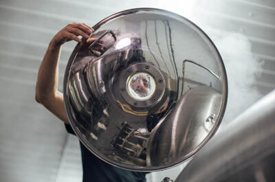 Brasserie Dunham Table Fermière