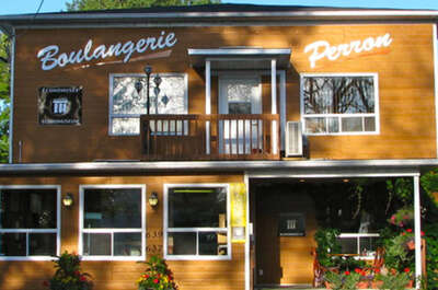 Boulangerie Perron – Bread Making Économusée
