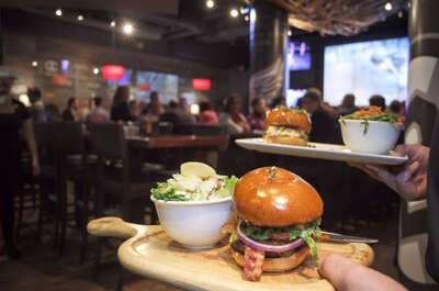 La Cage – Brasserie sportive (Chicoutimi)