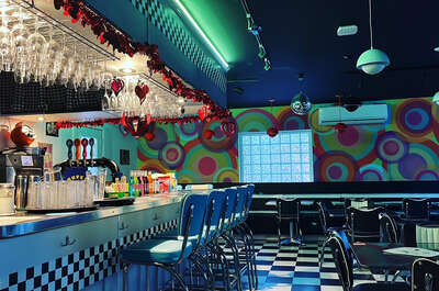 Le Vintage 5080 Resto-Bar