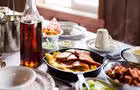 Repas traditionnel © Cabane Osias