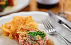 Tartare de boeuf&nbsp;&nbsp;&nbsp;&copy; Chez Lionel