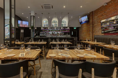 Viva Restaurant + Bar