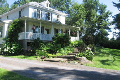 Aux pieds des noyers – vignoble et traiteur