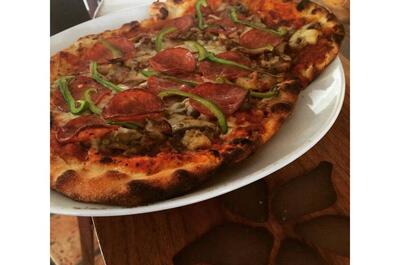 Violet Angel pizza artisanale