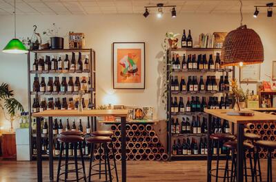 Réserve Naturelle Caviste & Restaurant de campagne