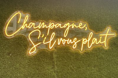 La terrasse urbaine du Renoir, restaurant du Sofitel Montréal Le Carré Doré, propose un nouveau décor